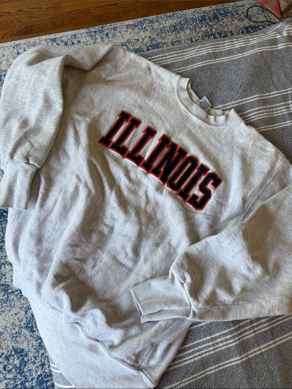 Vintage Illinois Men’s Crewneck - Light Gray Orange and Blue Lettering